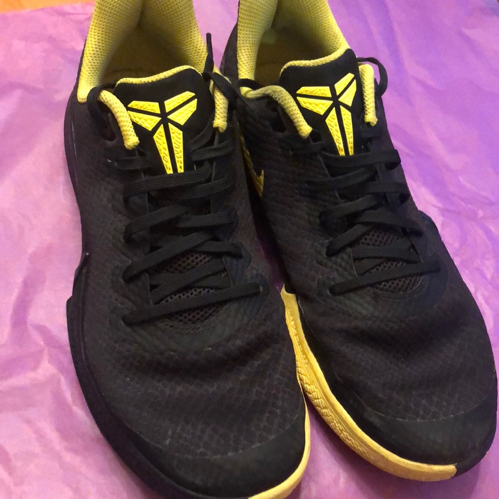 Kobe basketball shoes